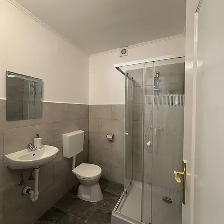 Lola Apartment Eger