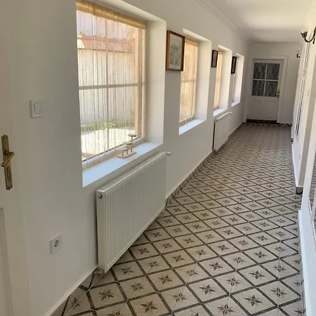 Apartment Lola