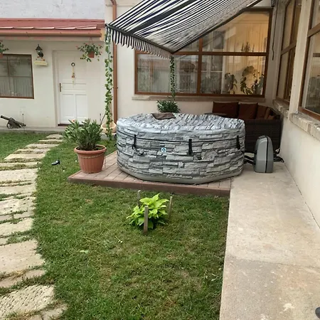 Apartment Lola Eger